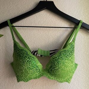 💚victoria secret very sexy secret embrace push-up 💚